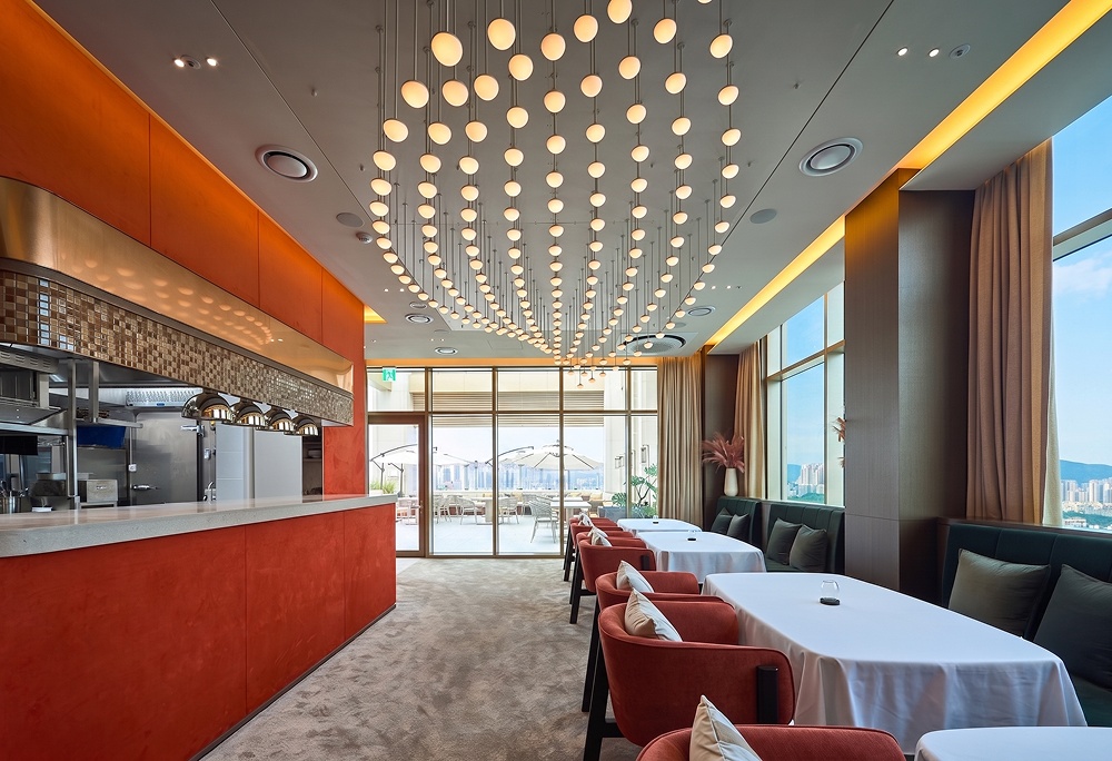 The Member's Lounge